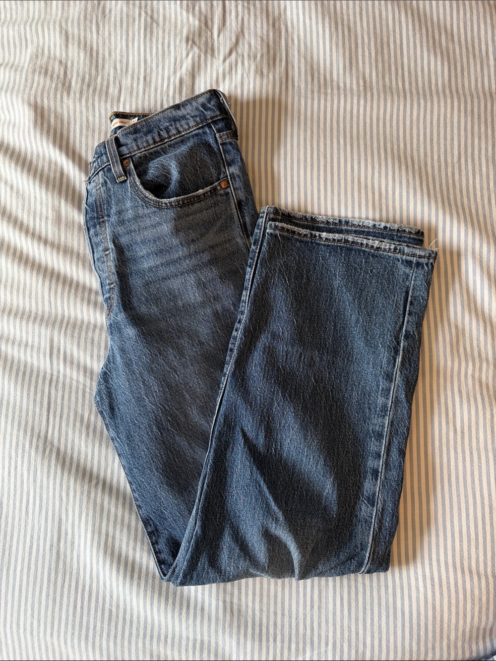 Levi's ribcage Straight ankle Jeans in Dark Blue Wash